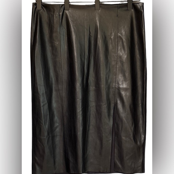 T Tahari black faux leather skirt 18W NWT - Picture 3 of 8